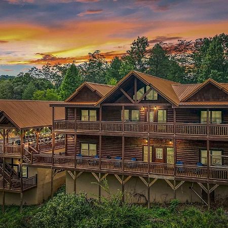 Smokey'S Paradise By Avantstay Sleeps 22 Pool Sevierville Luaran gambar