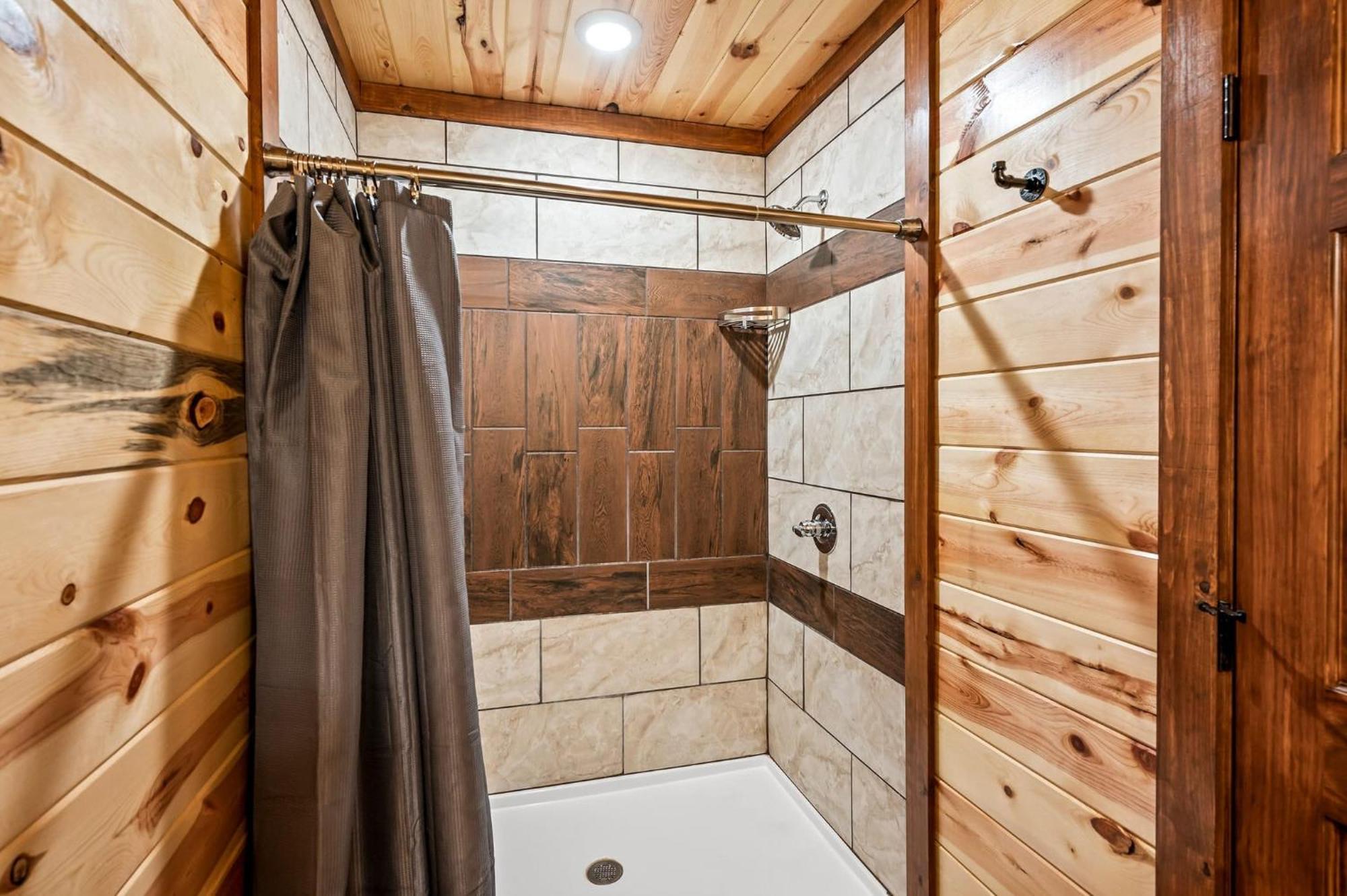 Smokey'S Paradise By Avantstay Sleeps 22 Pool Sevierville Luaran gambar