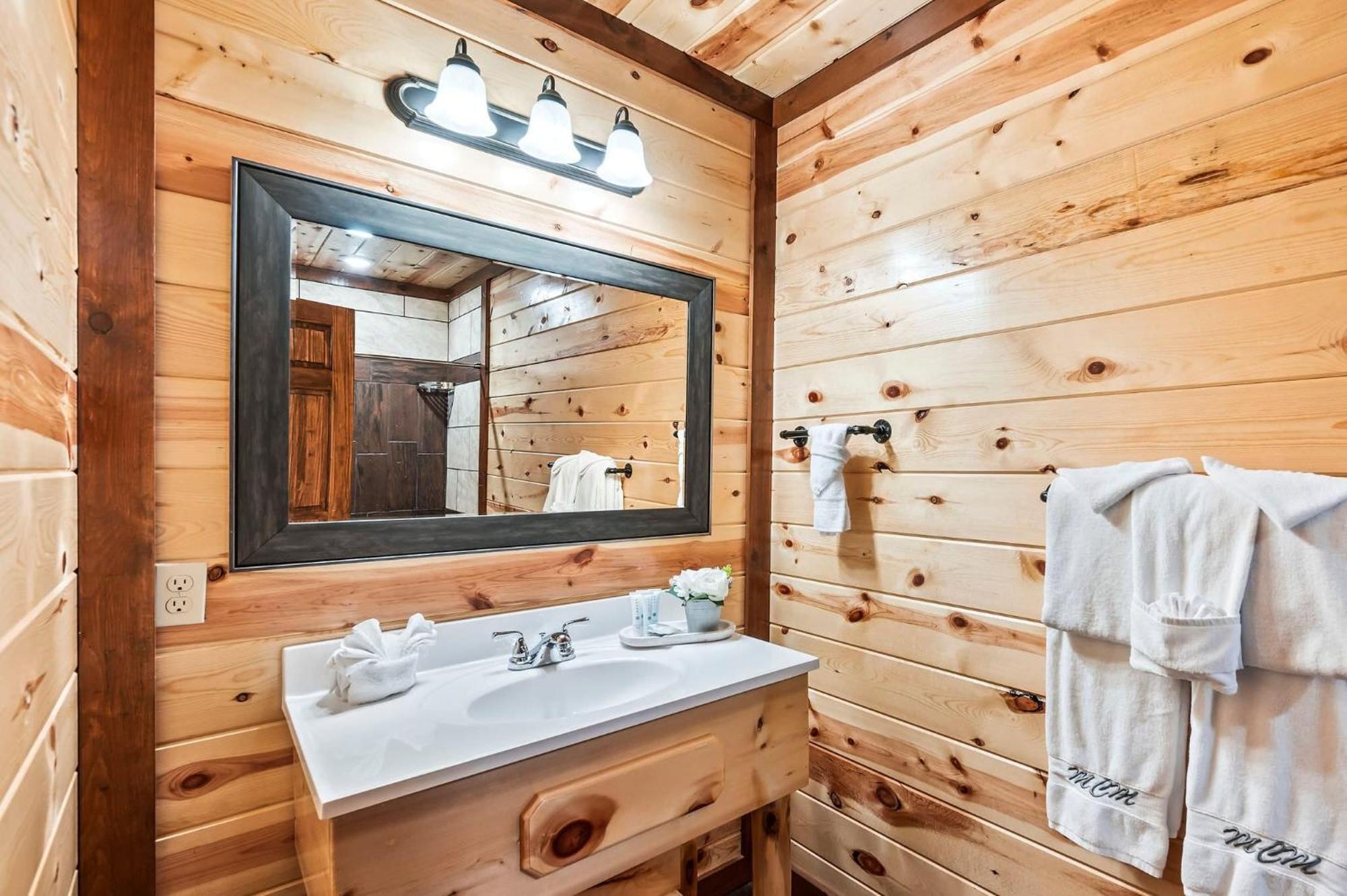 Smokey'S Paradise By Avantstay Sleeps 22 Pool Sevierville Luaran gambar