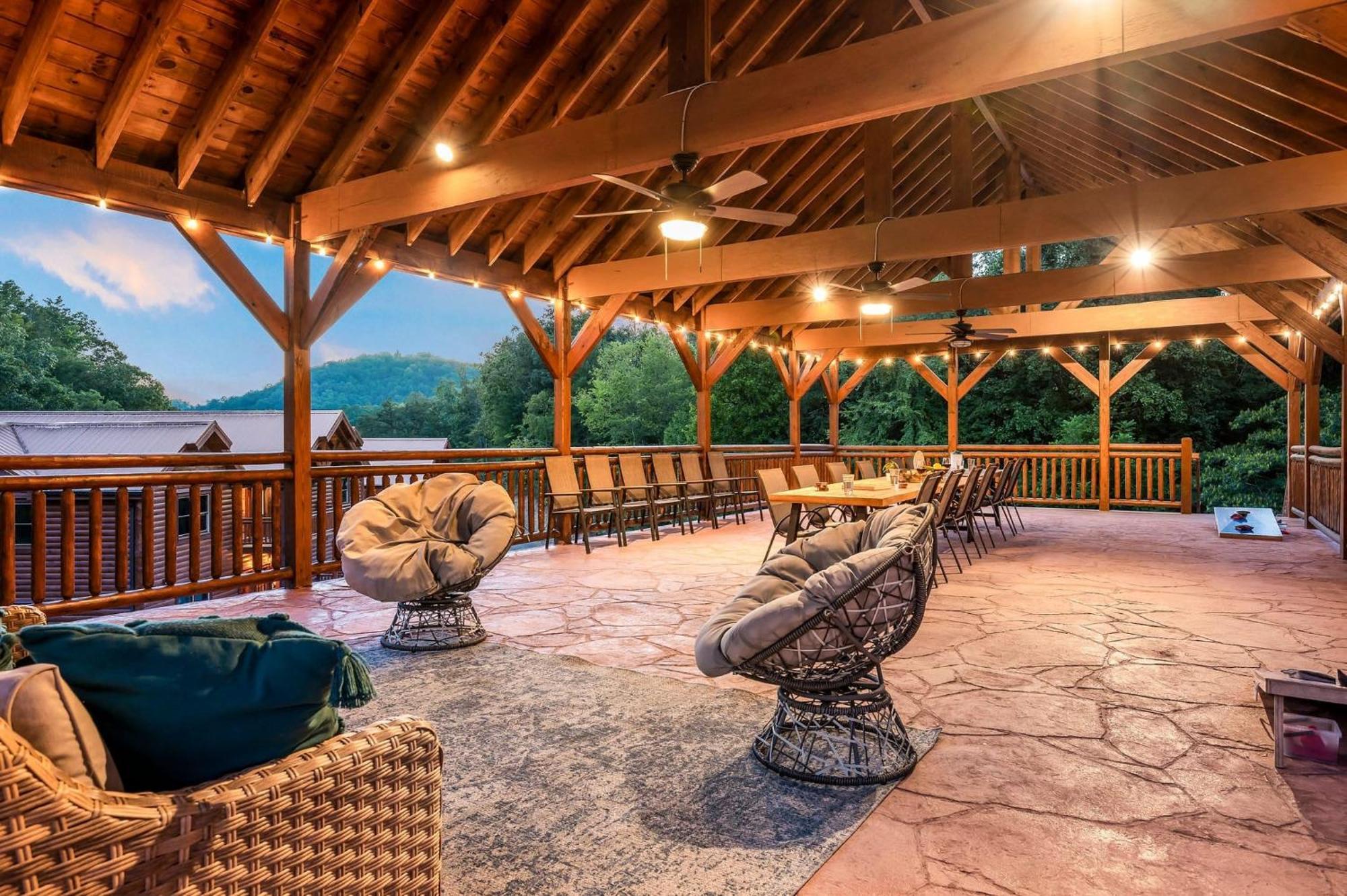 Smokey'S Paradise By Avantstay Sleeps 22 Pool Sevierville Luaran gambar